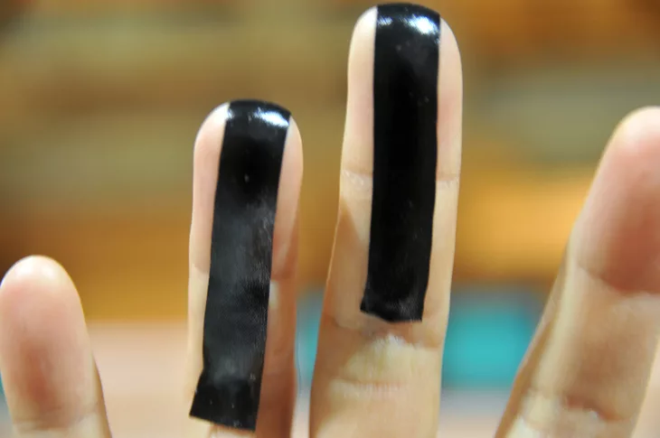 ボウリングを愛する方のボウラーアイテム使い方 スキンテープ編 Nageyo ナゲヨ 打てる気がするボウリング Webマガジン