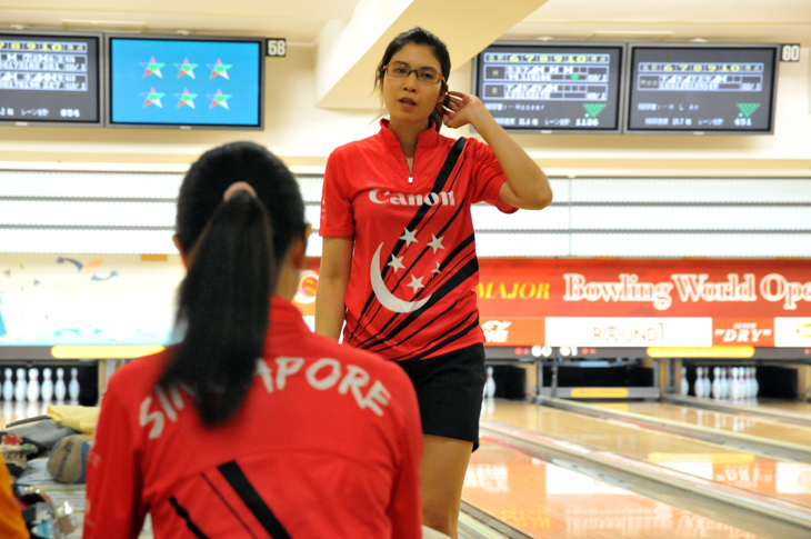 singapore bowling　シンガポール　ボウリング