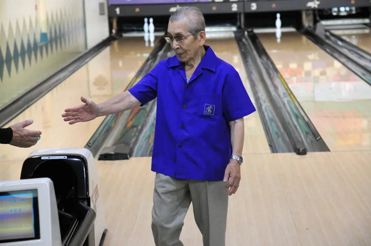 全国長寿ボウラーボウリング大会はマツpがギャルで居られる Nageyo ナゲヨ 打てる気がするボウリング Webマガジン